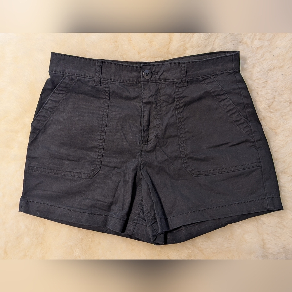 Casual Old Navy Black Shorts - Size 4